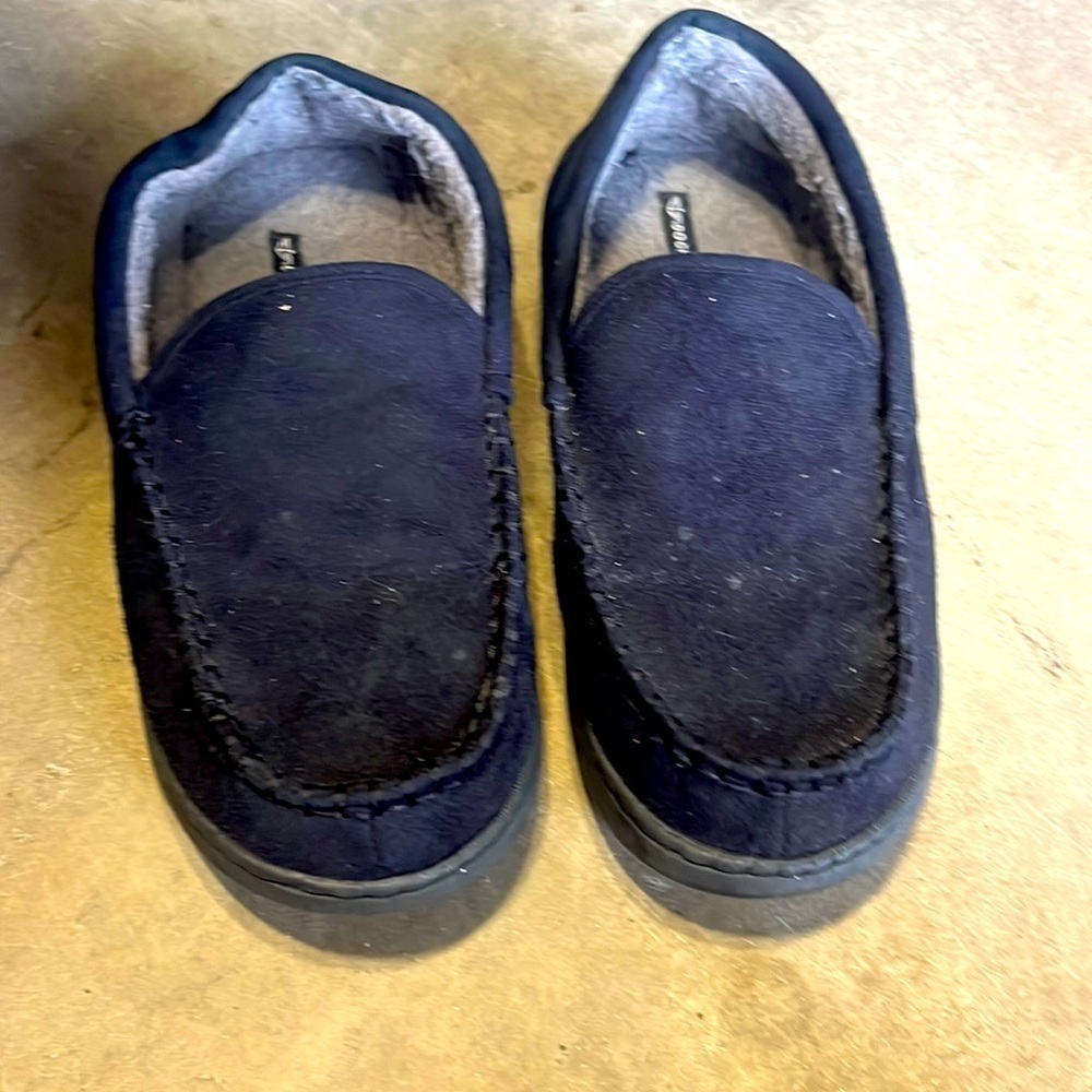 Black men’s dockers slippers, size 10